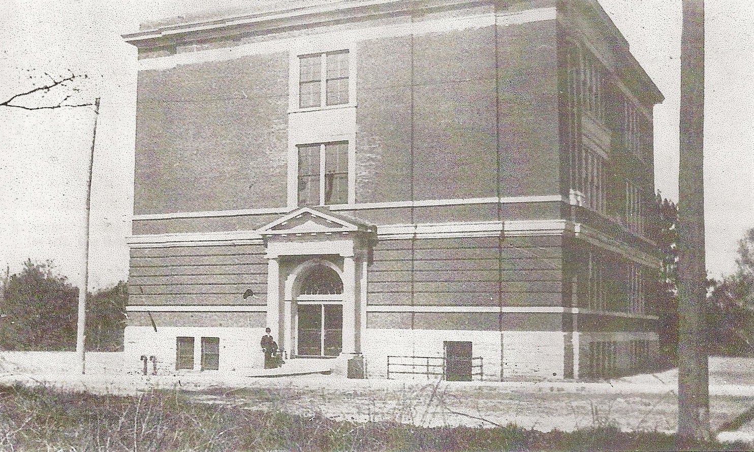 Runnymede 1916 - Earliest Known Photo